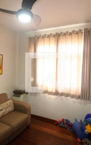 Apartamento à venda com 95m², 3 quartos e 2 vagasQuarto 