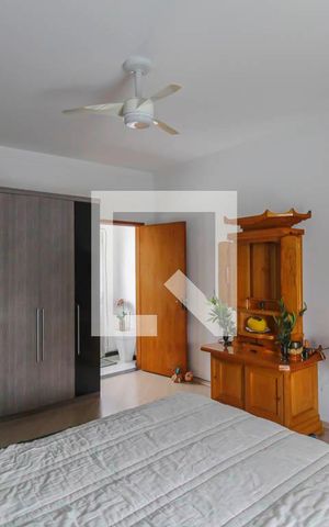 Casa à venda com 162m², 3 quartos e 2 vagas Casa à venda com 162m², 3 quartos e 2 vagasSuite