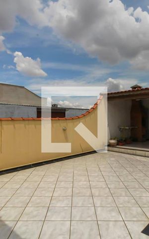 Casa à venda com 162m², 3 quartos e 2 vagas Casa à venda com 162m², 3 quartos e 2 vagasSacada