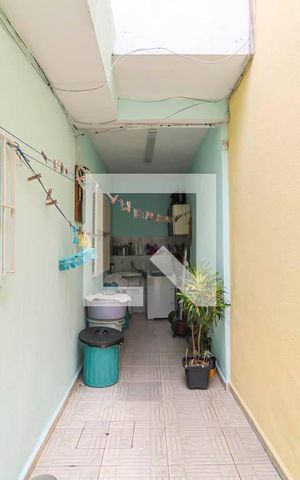 Casa à venda com 162m², 3 quartos e 2 vagas Casa à venda com 162m², 3 quartos e 2 vagasÁrea de Serviço