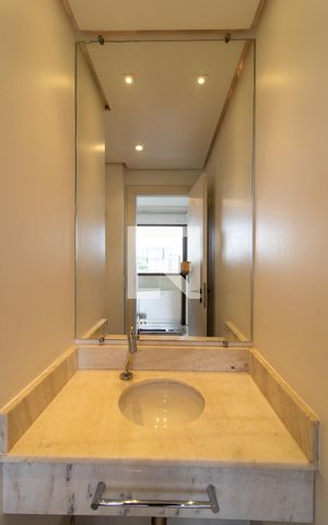 Apartamento à venda com 137m², 3 quartos e 2 vagas Apartamento à venda com 137m², 3 quartos e 2 vagasBanheiro 4