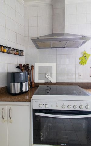 Apartamento à venda com 137m², 3 quartos e 2 vagas Apartamento à venda com 137m², 3 quartos e 2 vagasÁrea de Serviço