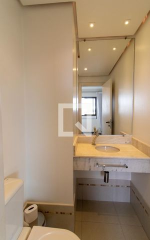 Apartamento à venda com 137m², 3 quartos e 2 vagas Apartamento à venda com 137m², 3 quartos e 2 vagasBanheiro 4