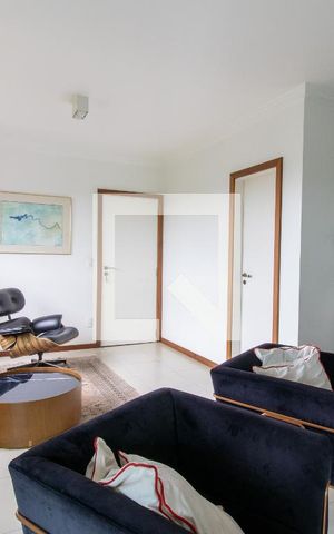 Apartamento à venda com 137m², 3 quartos e 2 vagas Apartamento à venda com 137m², 3 quartos e 2 vagasSala