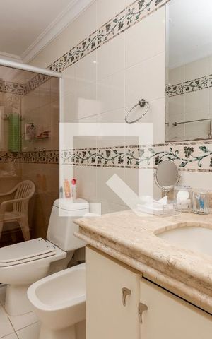 Apartamento à venda com 162m², 4 quartos e 2 vagas Apartamento à venda com 162m², 4 quartos e 2 vagasBanheiro da Suíte