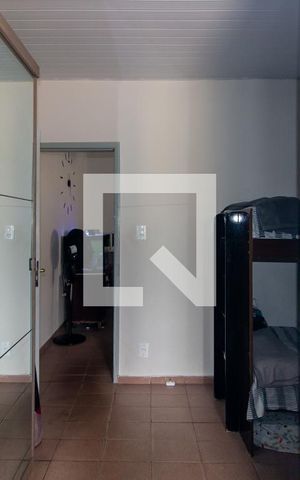 Casa à venda com 380m², 1 quarto e 4 vagas Casa à venda com 380m², 1 quarto e 4 vagasQuarto