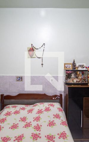 Casa à venda com 135m², 6 quartos e 2 vagas Casa à venda com 135m², 6 quartos e 2 vagasQuarto 4