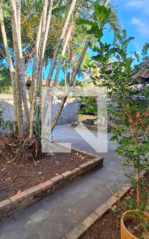 Casa à venda com 360m², 3 quartos e 2 vagas Casa à venda com 360m², 3 quartos e 2 vagasQuintal