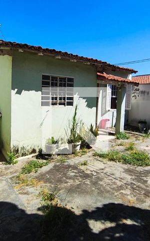 Casa à venda com 285m², 2 quartos e 2 vagas Casa à venda com 285m², 2 quartos e 2 vagasQuintal