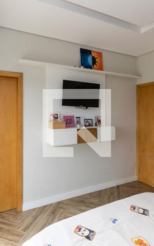 Casa de condomínio à venda com 800m², 5 quartos e 6 vagas Casa de condomínio à venda com 800m², 5 quartos e 6 vagasQuarto 2