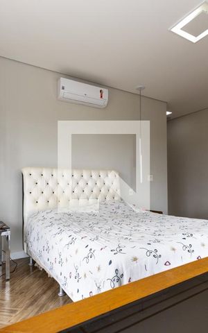 Casa de condomínio à venda com 800m², 5 quartos e 6 vagas Casa de condomínio à venda com 800m², 5 quartos e 6 vagasQuarto 1