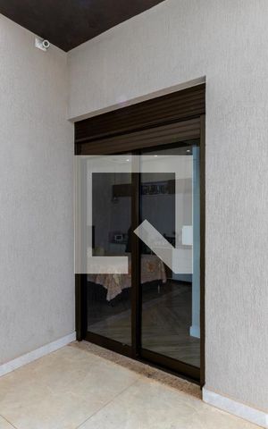 Casa de condomínio à venda com 800m², 5 quartos e 6 vagas Casa de condomínio à venda com 800m², 5 quartos e 6 vagasQuarto 3