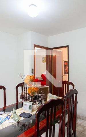 Casa à venda com 284m², 6 quartos e 6 vagas Casa à venda com 284m², 6 quartos e 6 vagasSala de Jantar