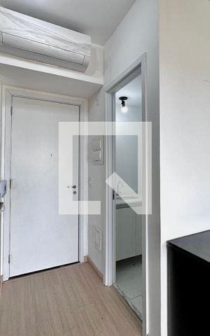 Studio para alugar com 28m², 0 quarto e sem vaga Studio para alugar com 28m², 0 quarto e sem vagaCozinha