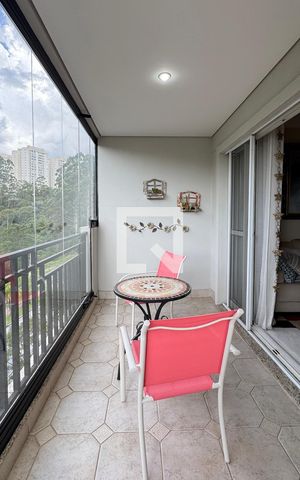 Apartamento para alugar com 102m², 3 quartos e 2 vagasVaranda