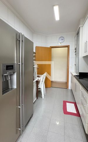 Apartamento para alugar com 102m², 3 quartos e 2 vagasCozinha