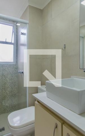 Apartamento à venda com 133m², 4 quartos e 2 vagas Apartamento à venda com 133m², 4 quartos e 2 vagasBanheiro Social