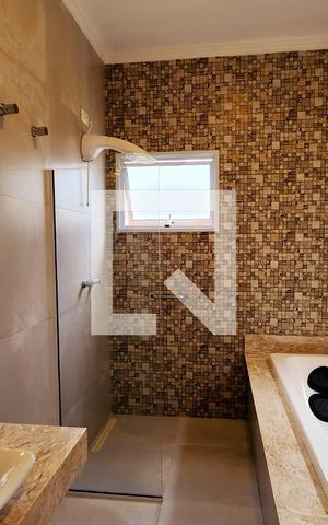 Casa de condomínio à venda com 315m², 3 quartos e 4 vagas Casa de condomínio à venda com 315m², 3 quartos e 4 vagasQuarto 2