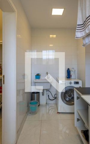 Apartamento à venda com 136m², 3 quartos e 3 vagas Apartamento à venda com 136m², 3 quartos e 3 vagasÁrea de Serviço