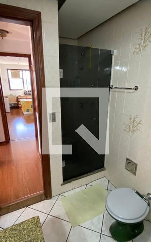 Apartamento à venda com 288m², 4 quartos e 2 vagas Apartamento à venda com 288m², 4 quartos e 2 vagasBanheiro Social