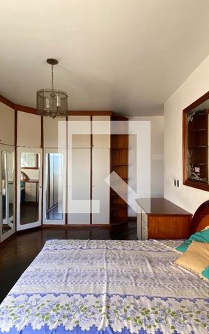 Apartamento à venda com 288m², 4 quartos e 2 vagas Apartamento à venda com 288m², 4 quartos e 2 vagasQuarto 4