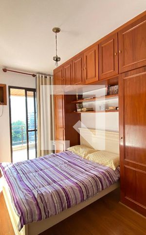Apartamento à venda com 288m², 4 quartos e 2 vagas Apartamento à venda com 288m², 4 quartos e 2 vagasQuarto 2