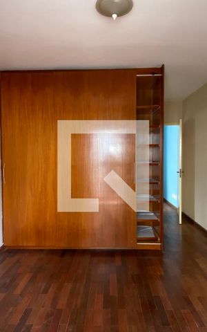 Casa à venda com 209m², 3 quartos e 5 vagasSuíte