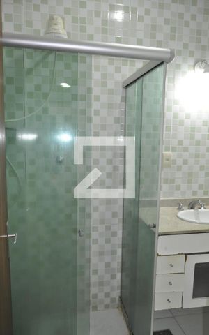 Apartamento para alugar com 52m², 2 quartos e sem vagaBanheiro