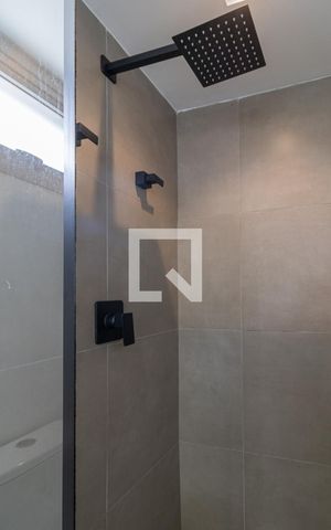 Studio à venda com 29m², 1 quarto e sem vaga Studio à venda com 29m², 1 quarto e sem vagaBanheiro