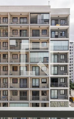 Studio à venda com 29m², 1 quarto e sem vaga Studio à venda com 29m², 1 quarto e sem vagaVaranda