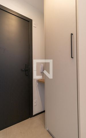 Studio à venda com 29m², 1 quarto e sem vaga Studio à venda com 29m², 1 quarto e sem vagaEntrada