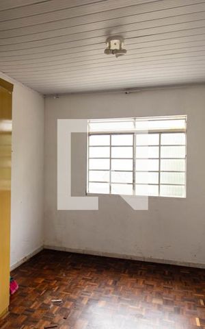 Casa à venda com 240m², 2 quartos e 2 vagas Casa à venda com 240m², 2 quartos e 2 vagasQuarto 1