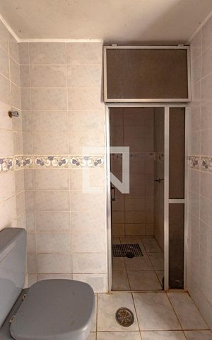 Apartamento à venda com 64m², 2 quartos e 1 vaga Apartamento à venda com 64m², 2 quartos e 1 vagaBanheiro