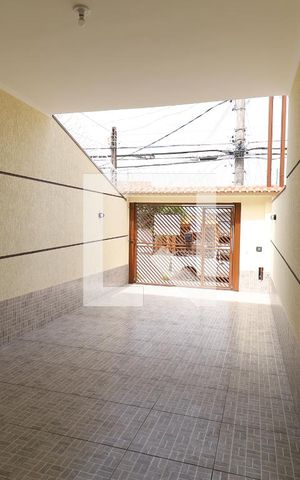 Casa à venda com 119m², 3 quartos e 2 vagas Casa à venda com 119m², 3 quartos e 2 vagasGaragem