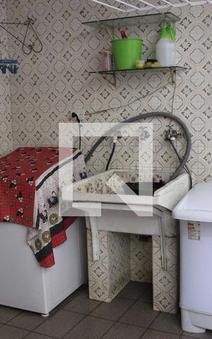 Casa à venda com 153m², 3 quartos e 2 vagasÁrea de serviçoÁrea de serviço