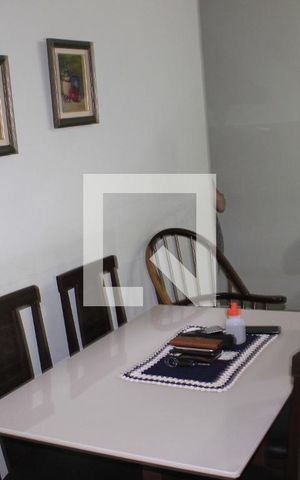 Casa à venda com 153m², 3 quartos e 2 vagasSala