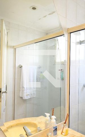 Apartamento à venda com 160m², 3 quartos e 2 vagasSuíte 2