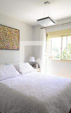 Apartamento à venda com 160m², 3 quartos e 2 vagasSuíte 1