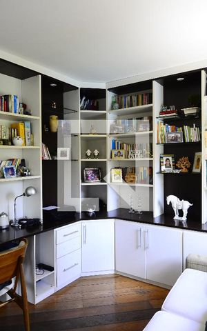 Apartamento à venda com 160m², 3 quartos e 2 vagasSala