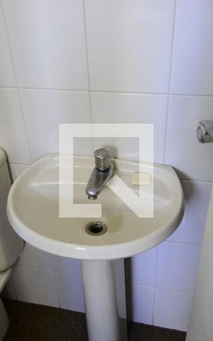 Apartamento à venda com 160m², 3 quartos e 2 vagasBanheiro de Serviço