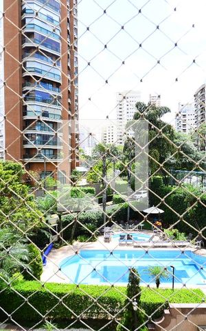 Apartamento à venda com 160m², 3 quartos e 2 vagasVista