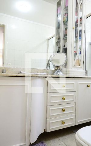 Apartamento à venda com 160m², 3 quartos e 2 vagasSuíte 1