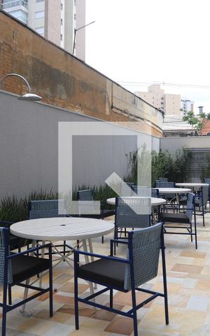 Apartamento para alugar com 34m², 1 quarto e sem vagaÁrea comum - Piscina