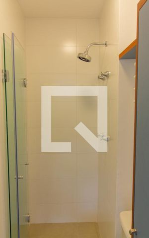 Studio à venda com 23m², 1 quarto e sem vaga Studio à venda com 23m², 1 quarto e sem vagaBanheiro