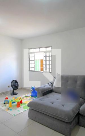 Casa à venda com 372m², 4 quartos e 4 vagasSala