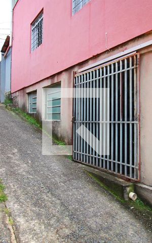 Casa à venda com 372m², 4 quartos e 4 vagasGaragem Edícula