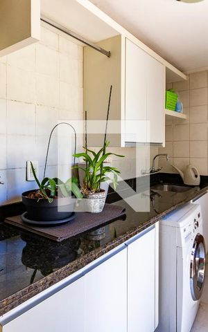 Casa de condomínio à venda com 219m², 3 quartos e 2 vagas Casa de condomínio à venda com 219m², 3 quartos e 2 vagasÁrea de Serviço