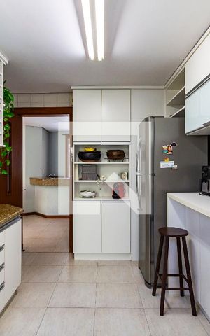 Casa de condomínio à venda com 219m², 3 quartos e 2 vagas Casa de condomínio à venda com 219m², 3 quartos e 2 vagasCozinha