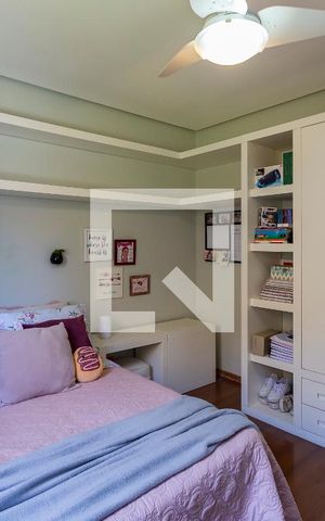 Casa de condomínio à venda com 219m², 3 quartos e 2 vagas Casa de condomínio à venda com 219m², 3 quartos e 2 vagasQuarto 2