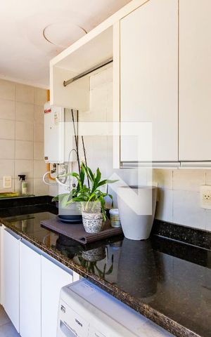 Casa de condomínio à venda com 219m², 3 quartos e 2 vagas Casa de condomínio à venda com 219m², 3 quartos e 2 vagasÁrea de Serviço